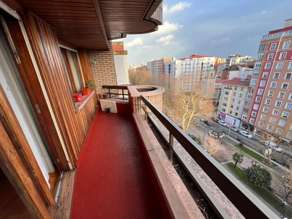 Appartement Luminoso Piso Grande Con Garaje En El Centro. à Santander Extérieur photo
